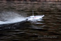 /album/desporto/barco-telecomandado-agua-de-pena-640x480-jpg/